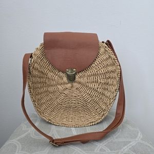 Woven purse
